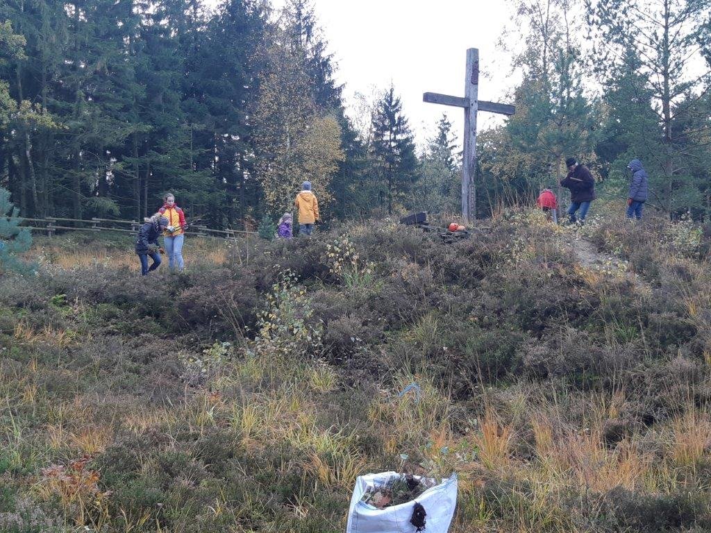 22.10.2021: Pflege Heidefläche