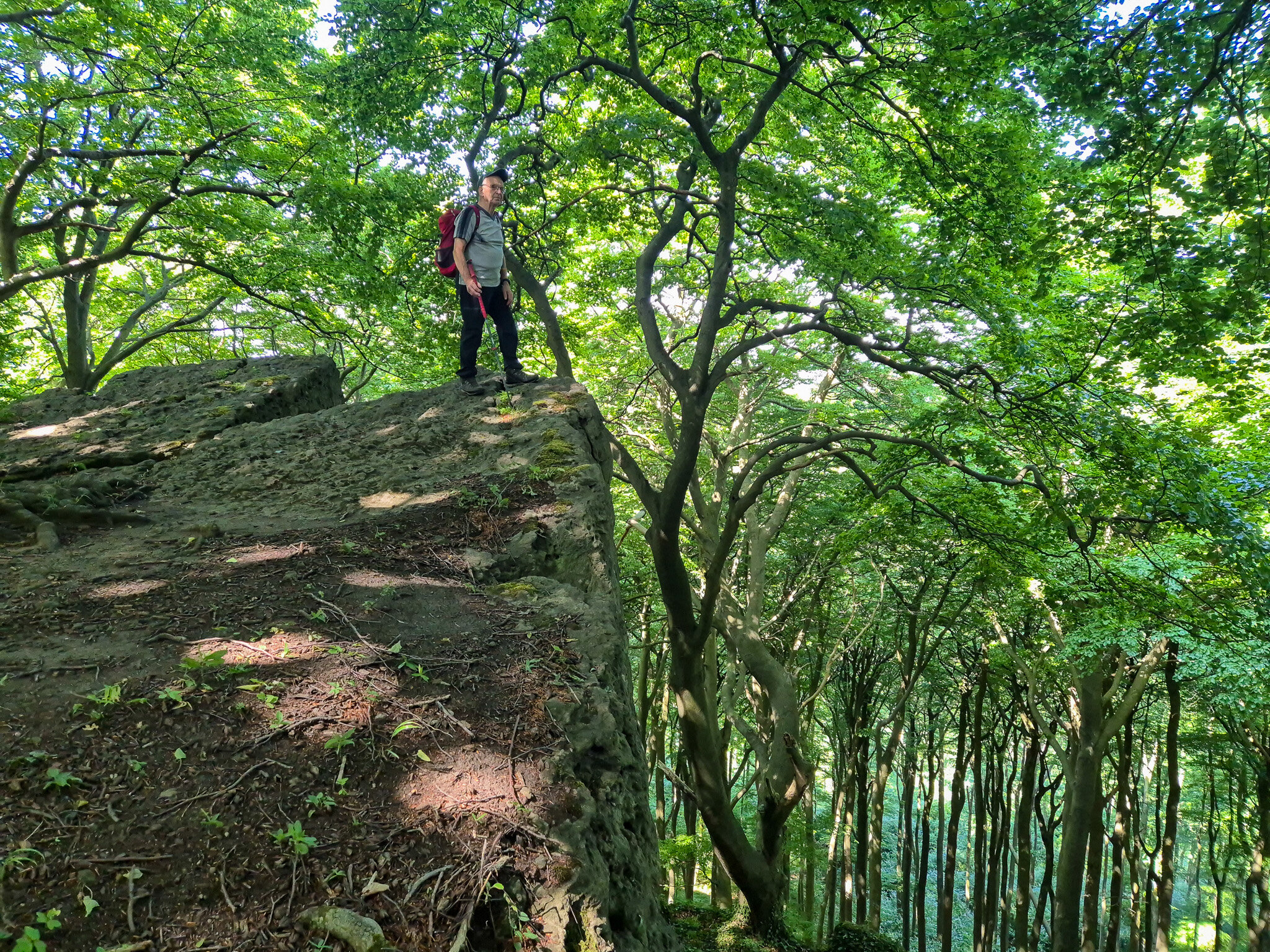 Peter auf einer Klippe