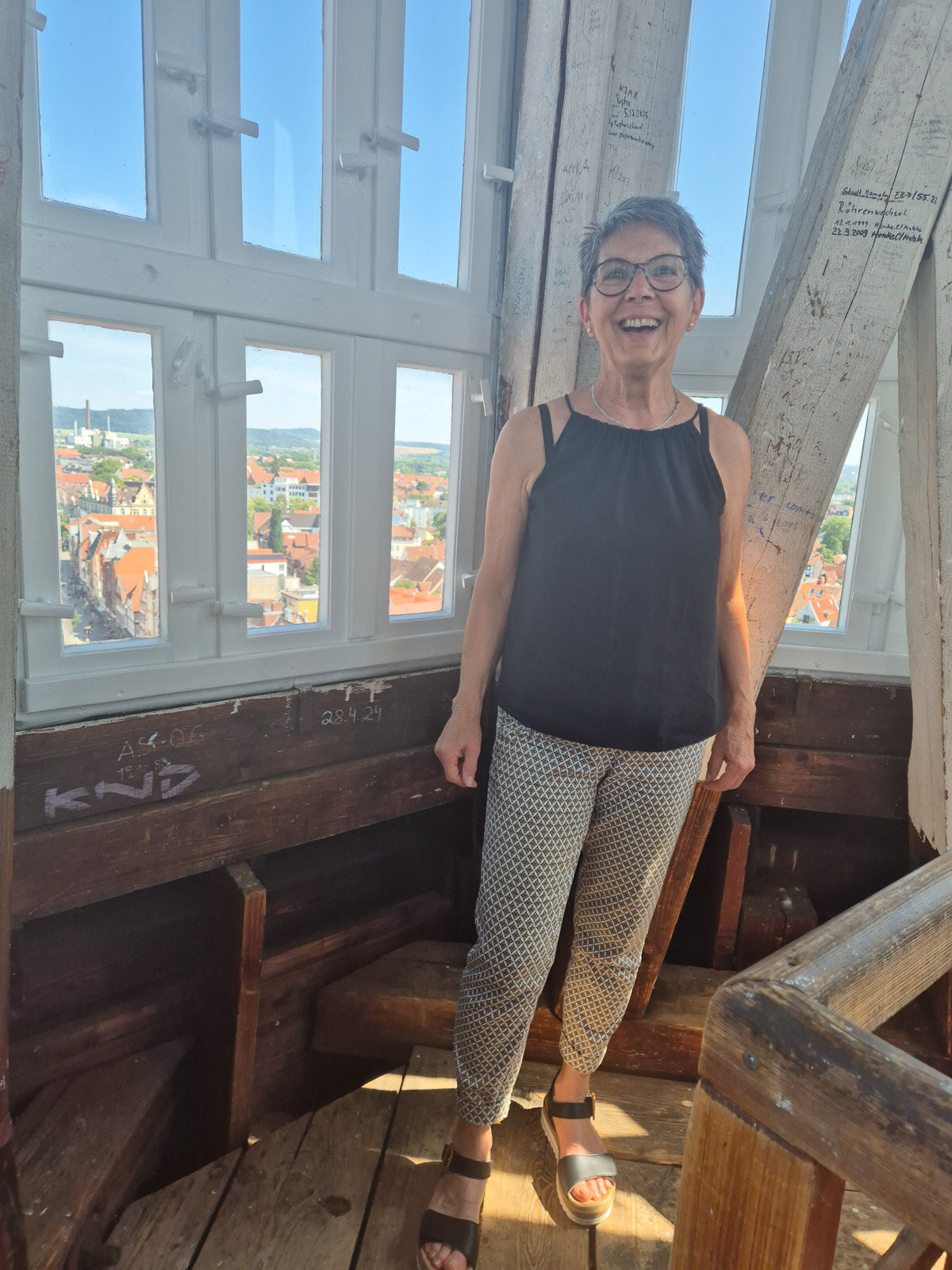 Susanne auf der Aussichtsebene