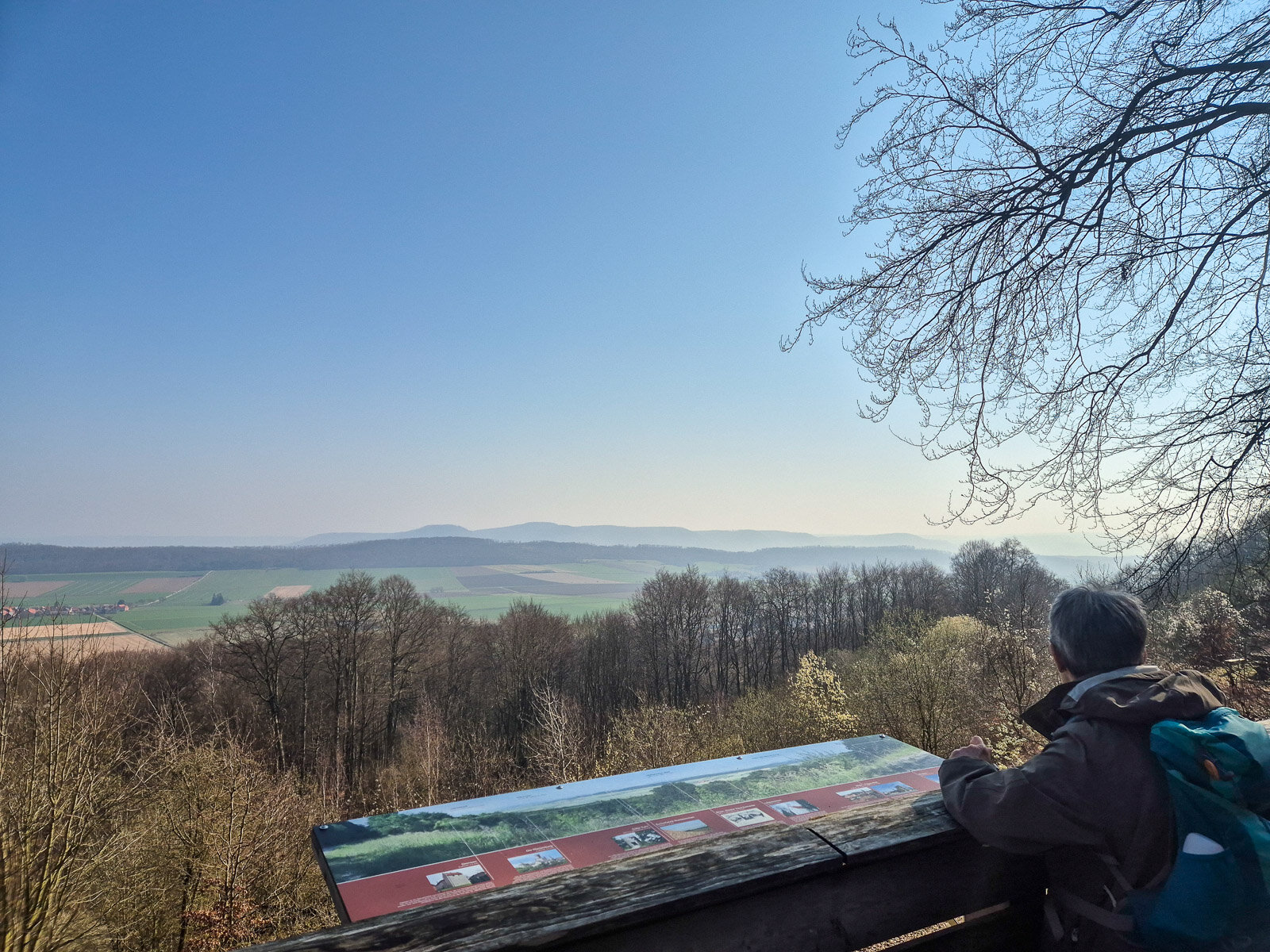 Weitblick vom Leinebergland-Balkon