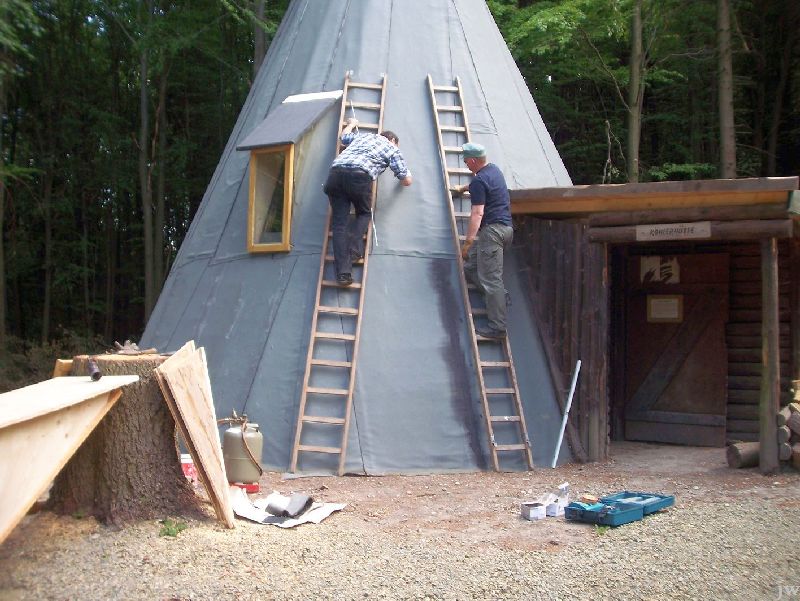 30.07.2011: Renovierung der Köhlerhütte