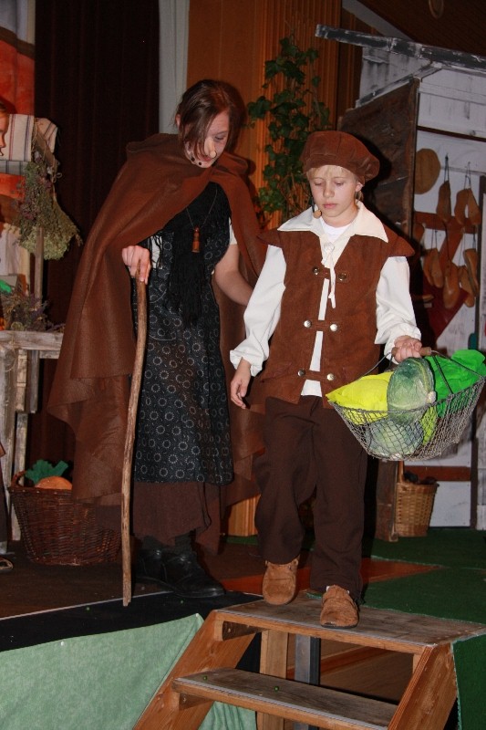 25.11.2009: Kindertheater Zwerg Nase