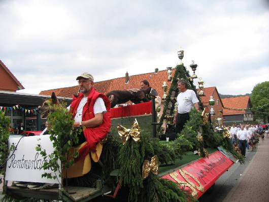 27.06.2004: Festumzug beim Heimatfest
