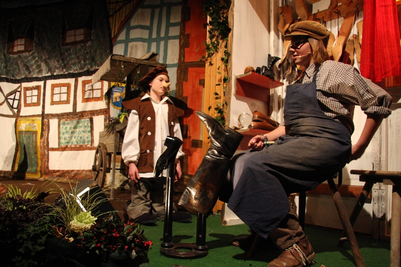 25.11.2009: Kindertheater Zwerg Nase