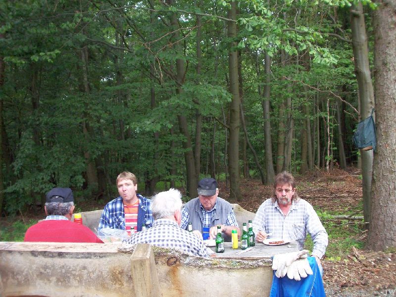 30.07.2011: Renovierung der Köhlerhütte