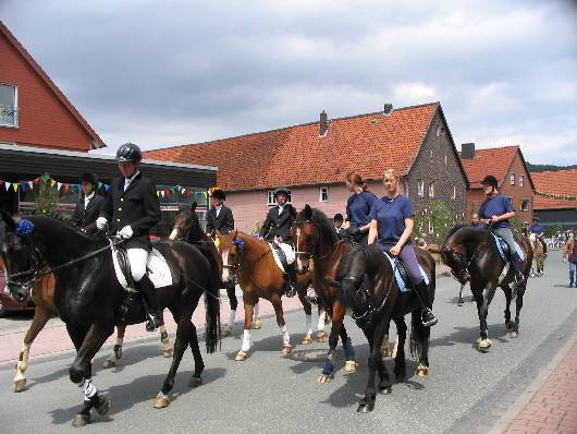 27.06.2004: Festumzug beim Heimatfest