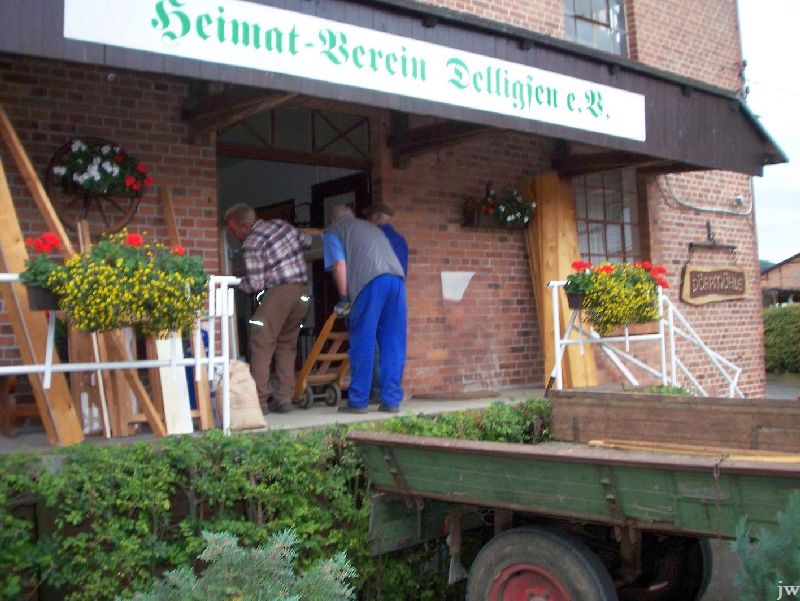 30.07.2011: Renovierung der Köhlerhütte