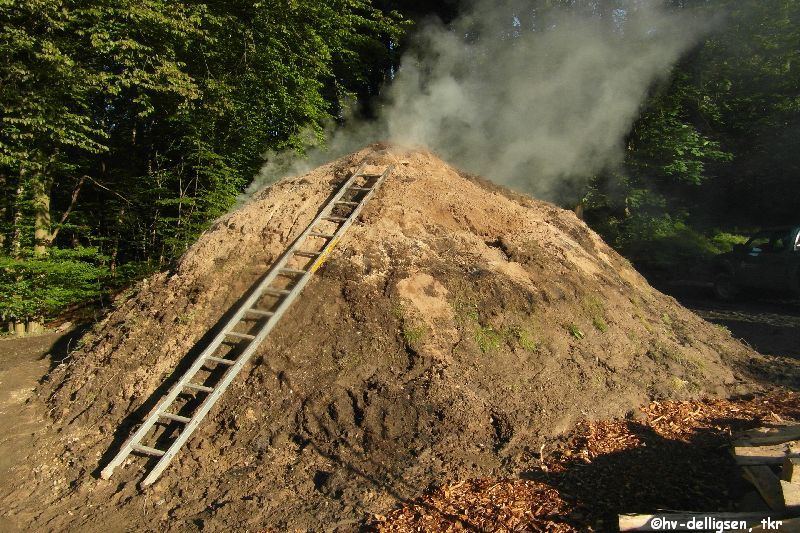 05./06. 2013: Der Meiler kohlt