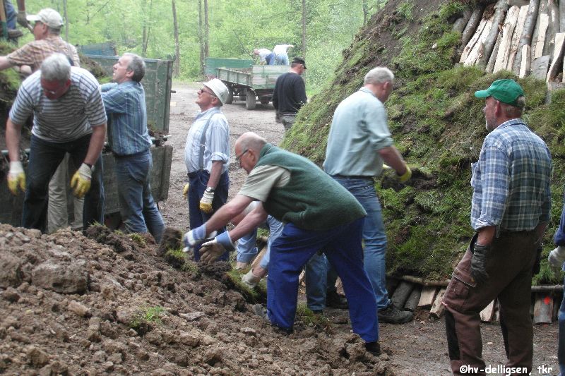 05.2013: Aufbau für das Meilerfest