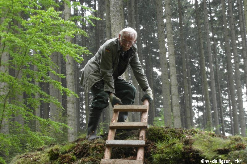 05.2013: Aufbau für das Meilerfest