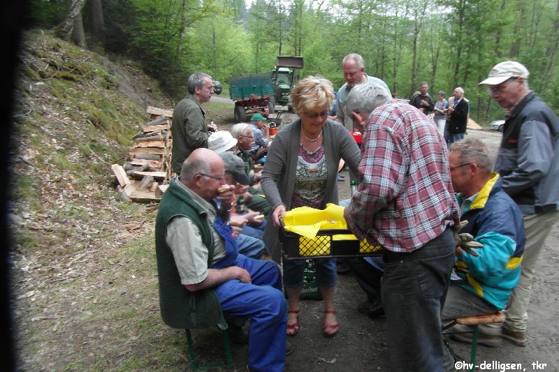 05.2013: Aufbau für das Meilerfest