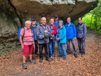 16. Die Wandergruppe am „Pferdestall“
