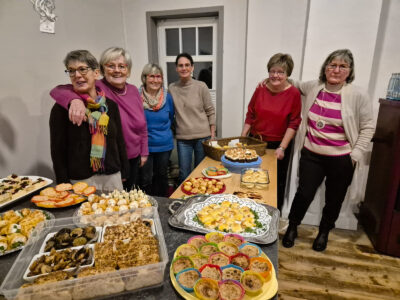 Das Buffet-Team der Ü-50-Gruppe