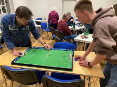 Das Tip-Kick-Spiel wurde gleich ausprobiert