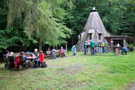 Pause an der Köhlerhütte