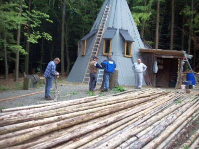 30.07.2011: Renovierung der Köhlerhütte