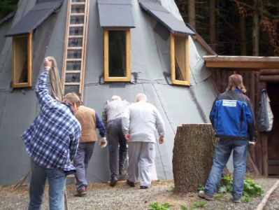 30.07.2011: Renovierung der Köhlerhütte