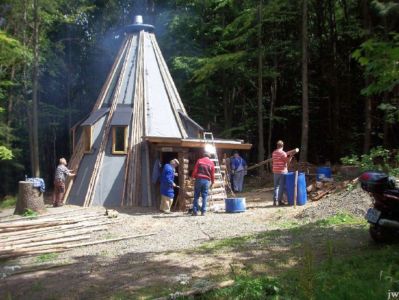 30.07.2011: Renovierung der Köhlerhütte