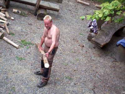 30.07.2011: Renovierung der Köhlerhütte