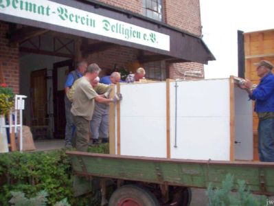 30.07.2011: Renovierung der Köhlerhütte