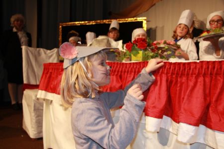 25.11.2009: Kindertheater Zwerg Nase