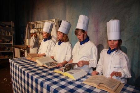 25.11.2009: Kindertheater Zwerg Nase