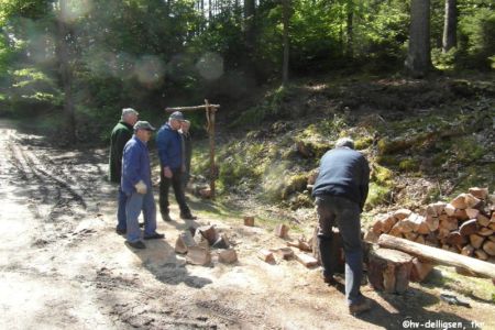 05.2013: Aufbau für das Meilerfest