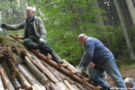 05.2013: Aufbau für das Meilerfest